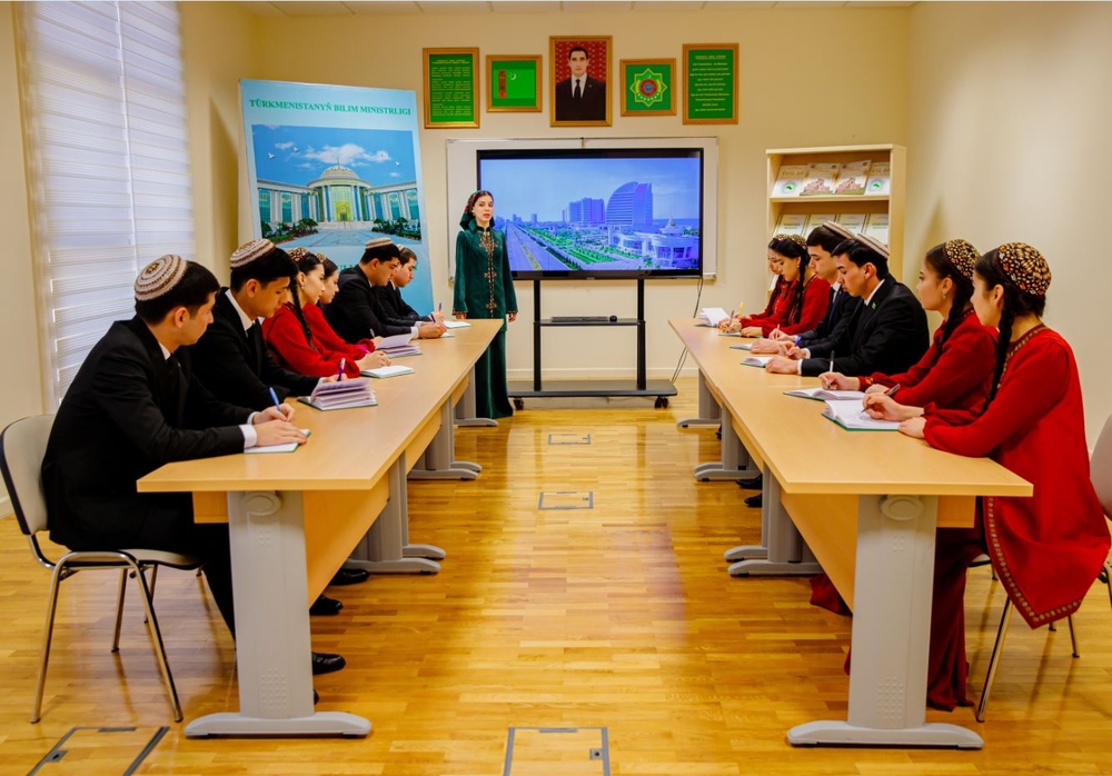 Deňze çykalgasy bolmadyk ösüp barýan döwletleriň III maslahaty barada okuw sapagy