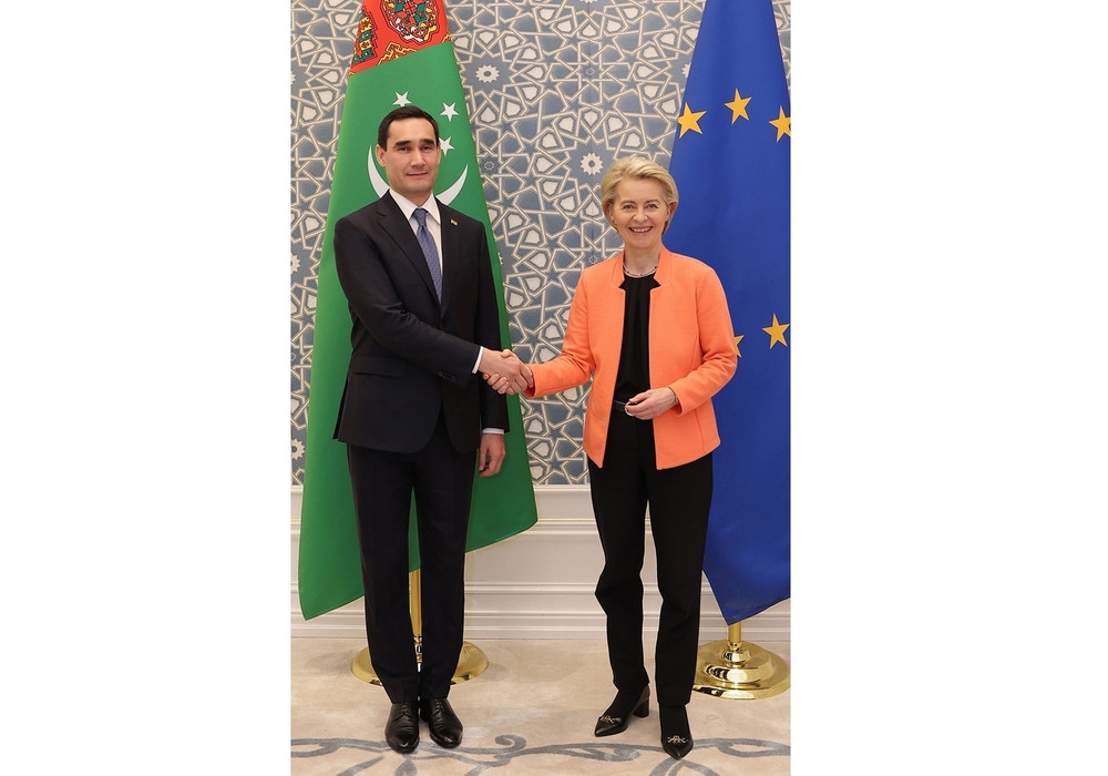 The esteemed President held a meeting with the President of the European Commission