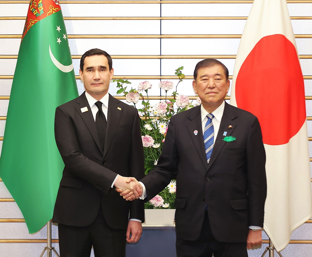 The President of Turkmenistan held negotiations with the Prime Minister of Japan in Tokyo