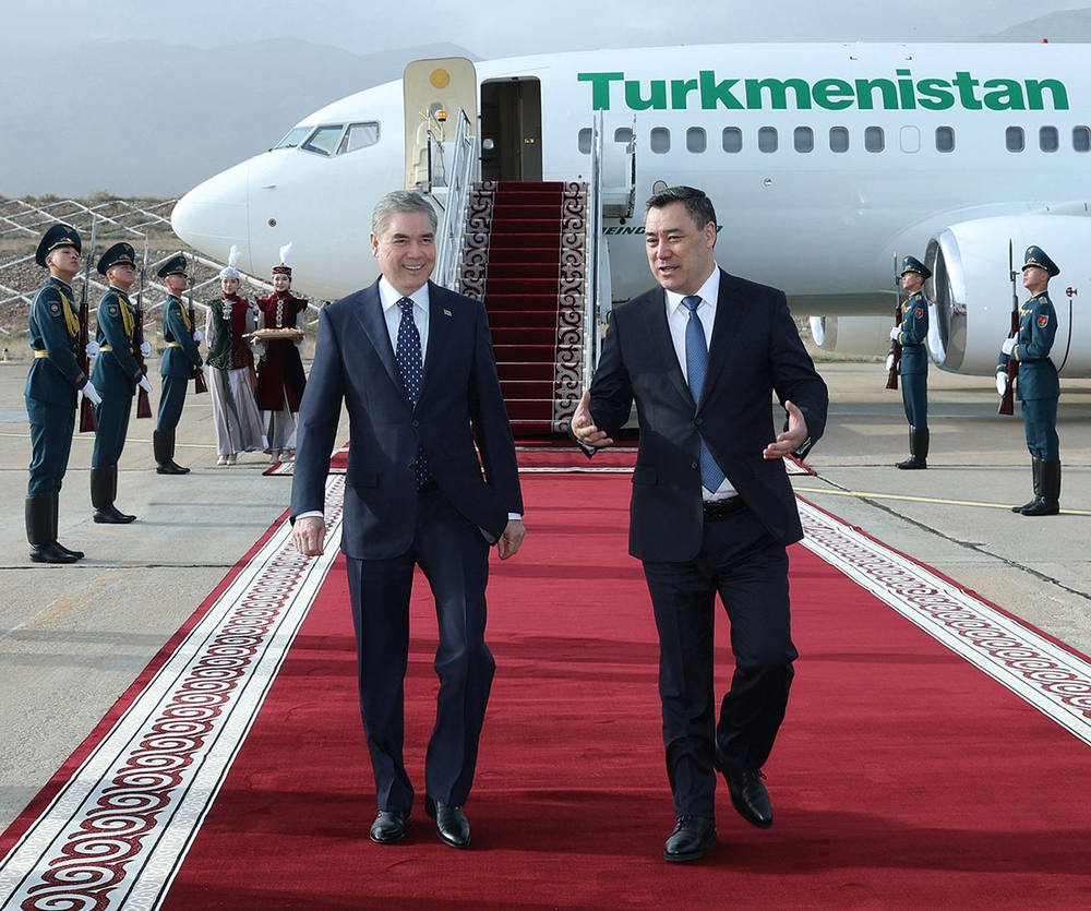 Türkmen halkynyň Milli Lideri Gyrgyzystana dostlukly saparyny amala aşyrdy