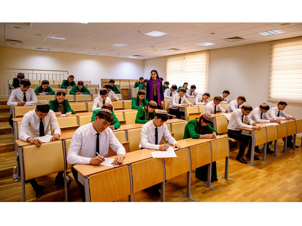 Magtymguly adyndaky Türkmen döwlet uniwersitetiniň guramagynda Türkmenistanyň taryhy boýunça ders bäsleşigi geçirildi