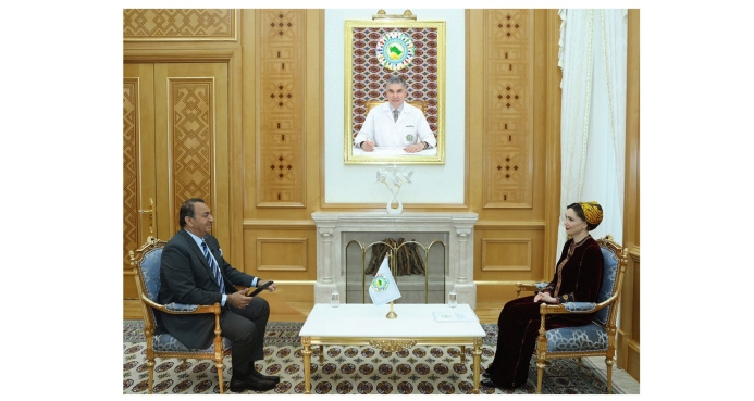 Oguljahan Atabayeva talked with the main presenter of the Al-Arabiya TV channel
