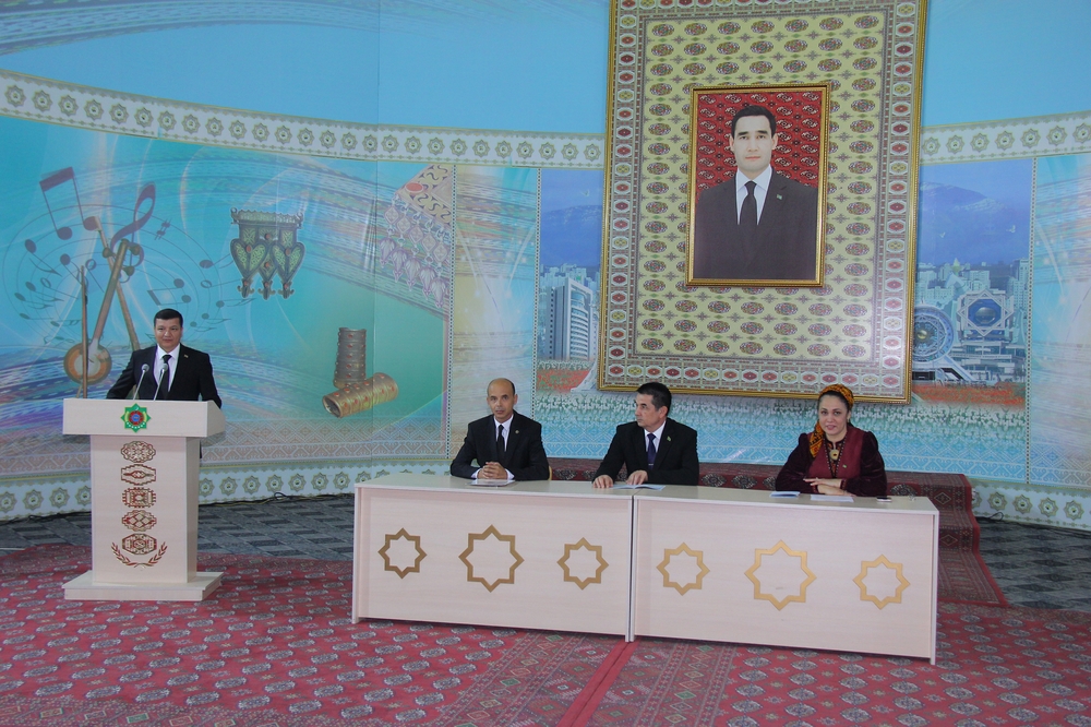 RUHY MEDENIÝETIŇ ÖSMEGINDE SAZ SUNGATYNYŇ ÄHMIÝETI