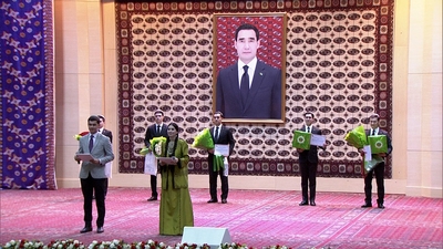 “Berkarar döwletiň täze eýýamynyň bagtyýar gerçekleri”