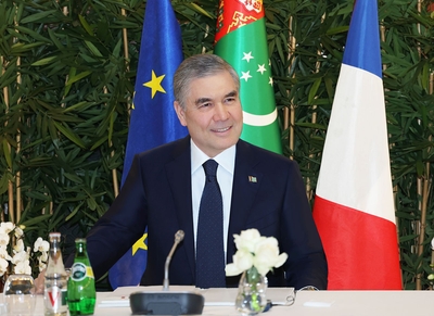 A Turkmen-French Economic Forum Held in Paris