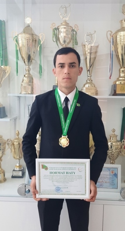 Marathon competitions were held among Ashgabat residents and students of higher educational institutions.