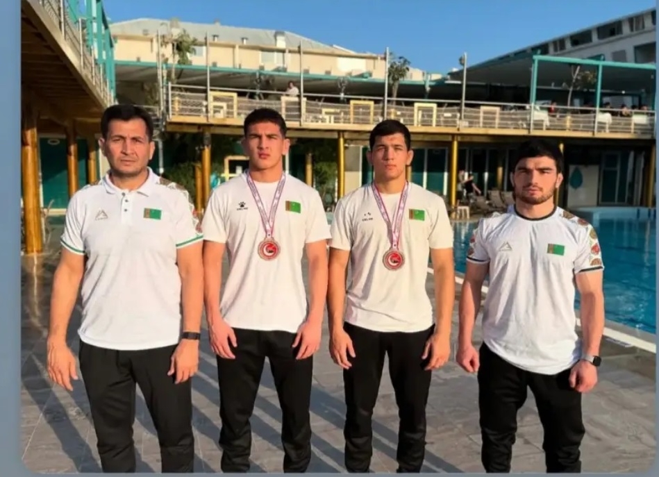 “ÇEMPIONLAR” ÝARYŞYNDA
 GAZANYLAN ÝEŇIŞ
