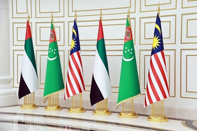 A High-Level Meeting with Representatives of Oil and Gas Companies from the UAE and Malaysia Held in Ashgabat