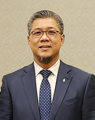 Chairman of the Halk Maslahaty of Turkmenistan Meets with Representatives of Petronas