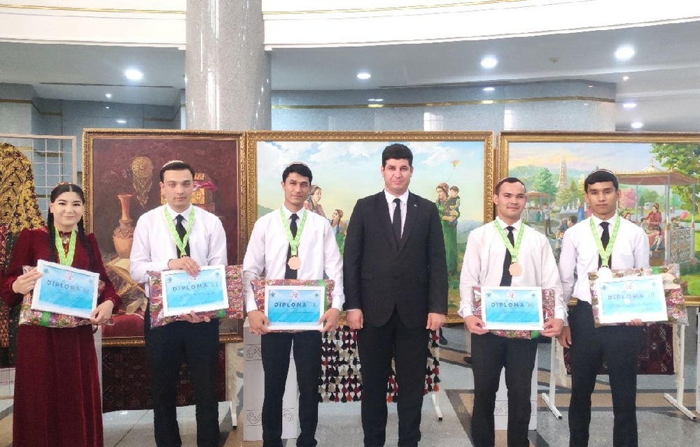 TALYPLARYMYZYŇ NOBATDAKY ÜSTÜNLIKLERI