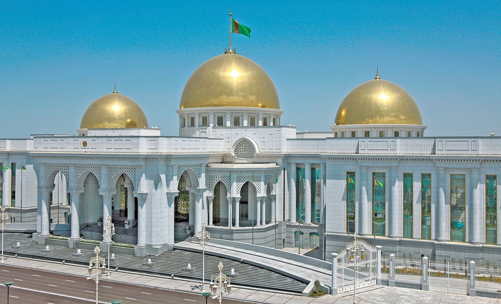 Presidential Decree of Turkmenistan on the Transfer of the Public Holiday Falling on the Day of the Constitution and the State Flag of Turkmenistan