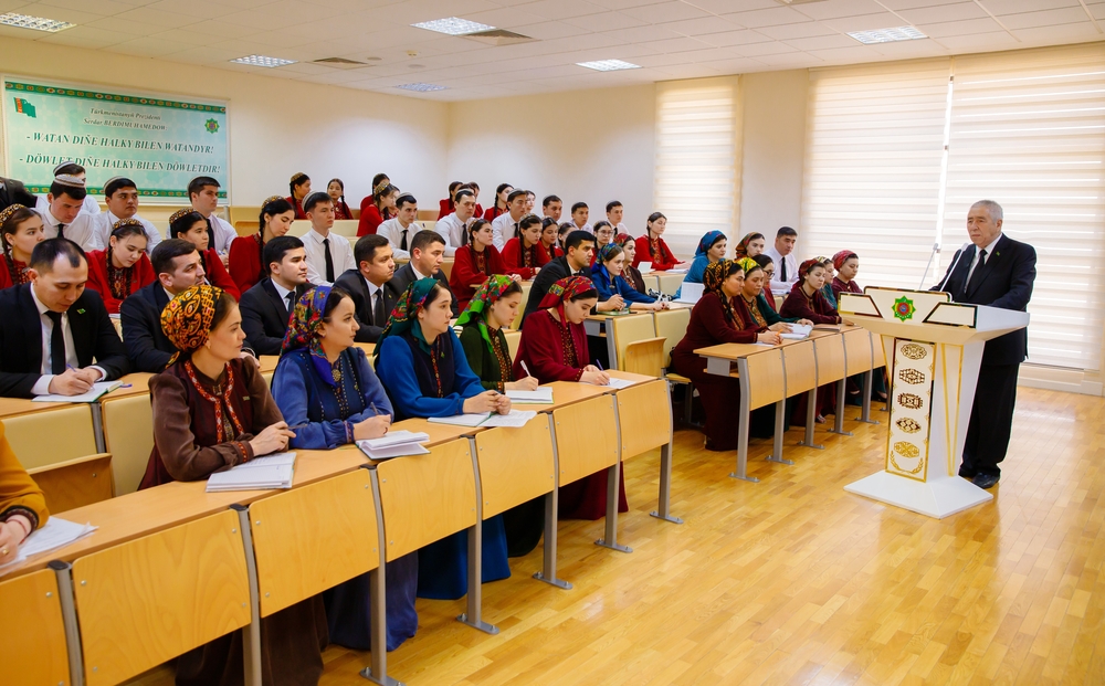 Türkmen döwlet uniwersitetinde ýaş wagyzçylar bilen okuw geçirildi