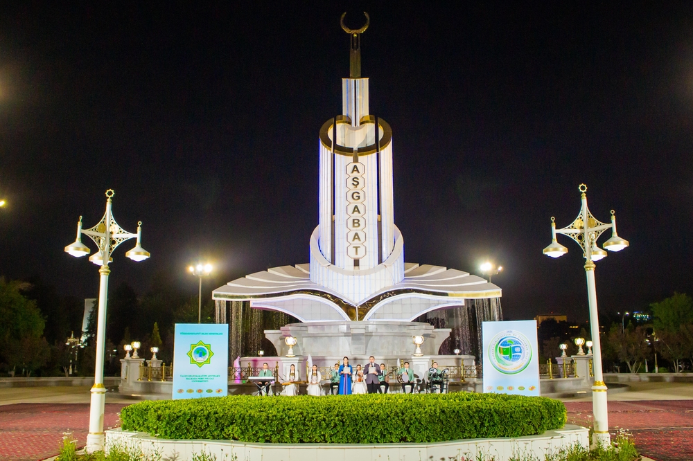 THE CELEBRATION DEDICATED TO THE DAY OF THE CITY OF ASHGABAT WAS HELD WITH MUSIC AND SONG