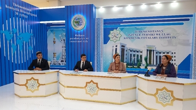 ARKADAG ŞÄHERINDE GURALÝAN DÖWREBAP OKUW TEJRIBELIKLERI BARADA GEÇIRILEN TEGELEK STOL