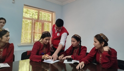 ЮНИСЕФ и Красный Полумесяц Туркменистана провели учения в школах