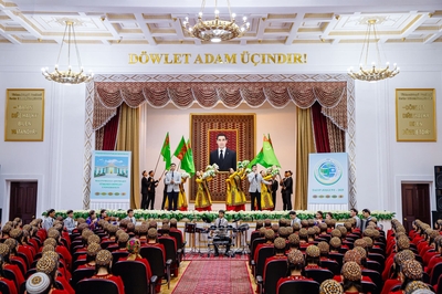 «Talyp joşguny — 2025» atly döredijilik festiwalynyň uniwersitet tapgyry geçirildi