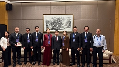 Hytaý Halk Respublikasynyň  Şensi prowinsiýasynyň Sian şäherinde 2025-nji ýylyň 20- 26-njy maý aralygynda Şensi prowinsiýasynda  iş sapary gurnaldy.