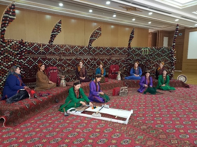 GÖZELLIGIŇ GÖWHER GAŞY – AŞGABAT