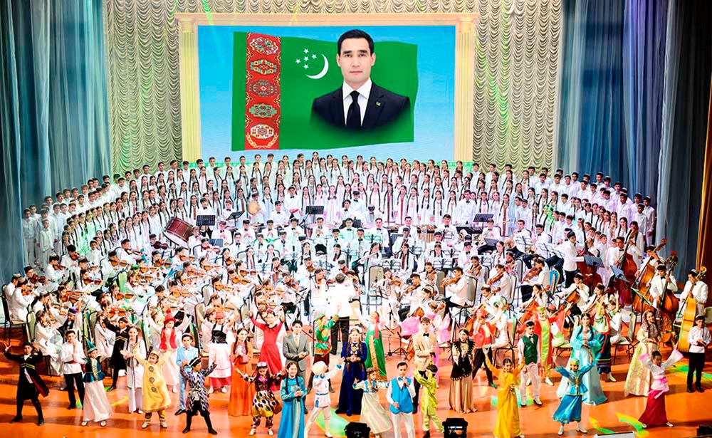 The opening of the music and song festival "Music of Peace, Music of Friendship and Brotherhood" took place in Ashgabat