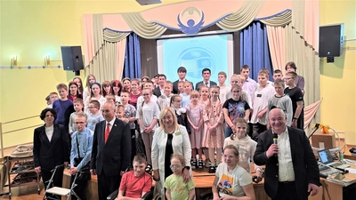 В Минске туркменские дипломаты и студенты подарили детям праздник дружбы