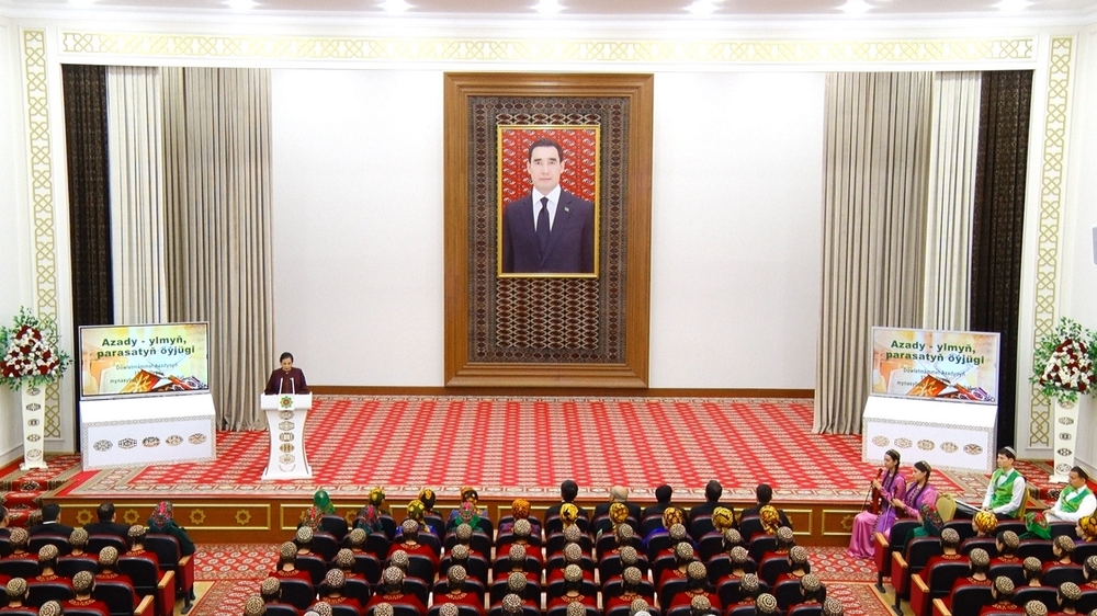 On the 330th Anniversary of the Birth of Dovletmammet Azadi