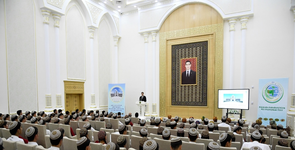 YLYMLAR GÜNI MYNASYBETLI 
«YLYM ÖSÜŞIŇ KUWWATLY GÜÝJI» ATLY YLMY-AMALY MASLAHAT GEÇIRILDI
