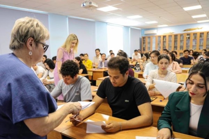 Туркменский студент стал призёром межвузовской олимпиады по математике