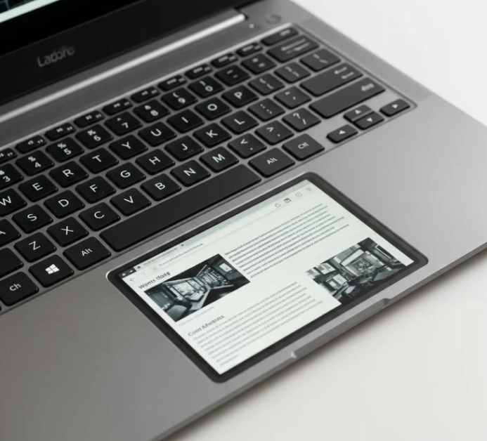 "E Ink" kompaniýasy noutbuklar üçin möhüm bir innowasiýany hödürledi