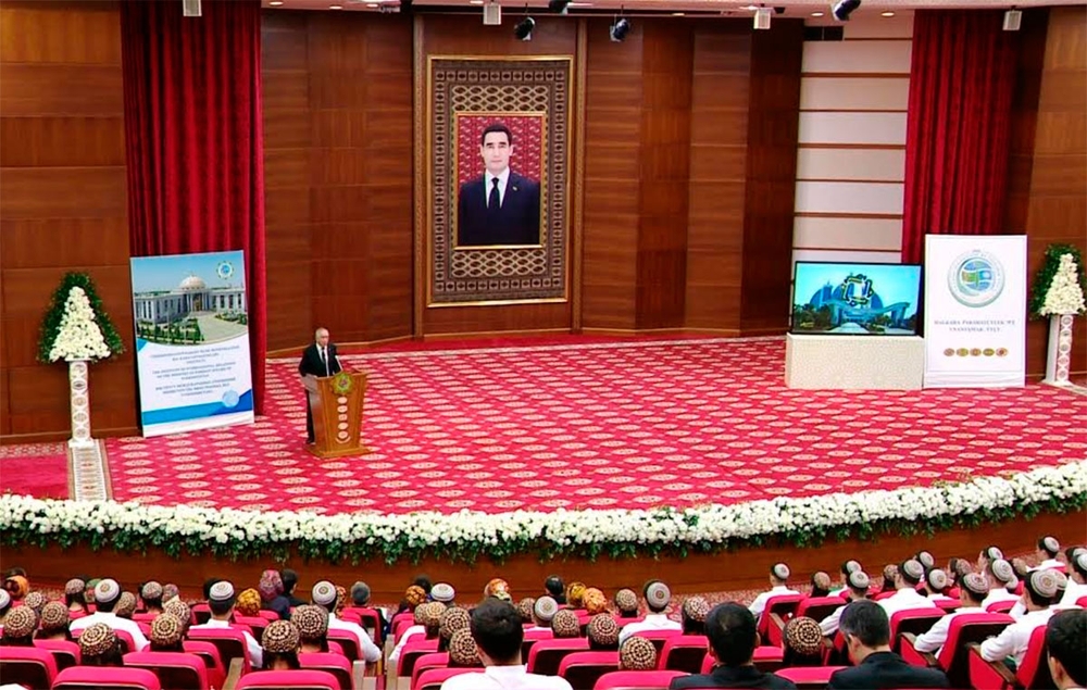 Turkmen Universities Prepare Volunteers for the UN Conference on Landlocked Developing Countries