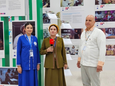 Terjimeçiler ― halklaryň arasyndaky köpri