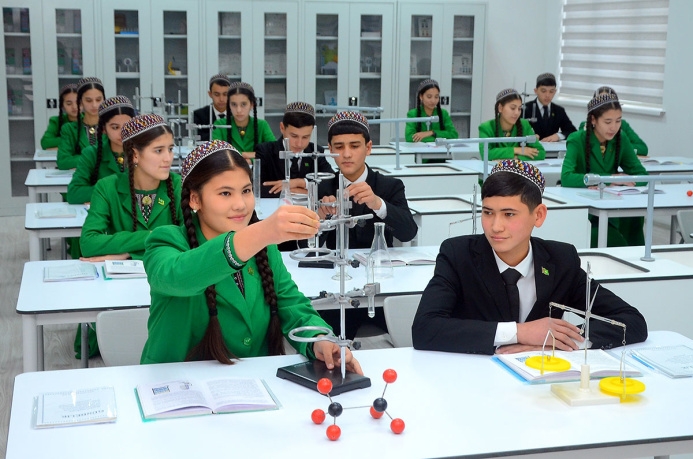 Образование в Туркменистане: приоритеты и развитие инфраструктуры