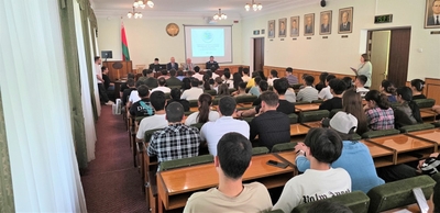 В здании БНТУ Посол Туркменистана встретился с туркменскими студентами 