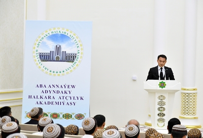 «BILIMLI ÝAŞLAR - KUWWATLY WATAN» 
ATLY YLMY-AMALY MASLAHAT GEÇIRILDI