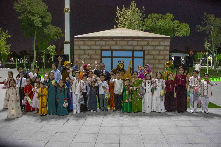 Modernized Park "15th Anniversary of Turkmenistan Independence" Opened in Ashgabat