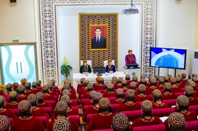 
The Ministry of Education of Turkmenistan and the Yagsygeldi Kakayev International Oil and Gas University, in cooperation with Women’s Organizations and with the participation of professors, held a spiritual-educational meeting among students on September 18.2025, titled “Independence – our pride, our happiness”, dedicated to the 34th anniversary of Independence of Turkmenistan.