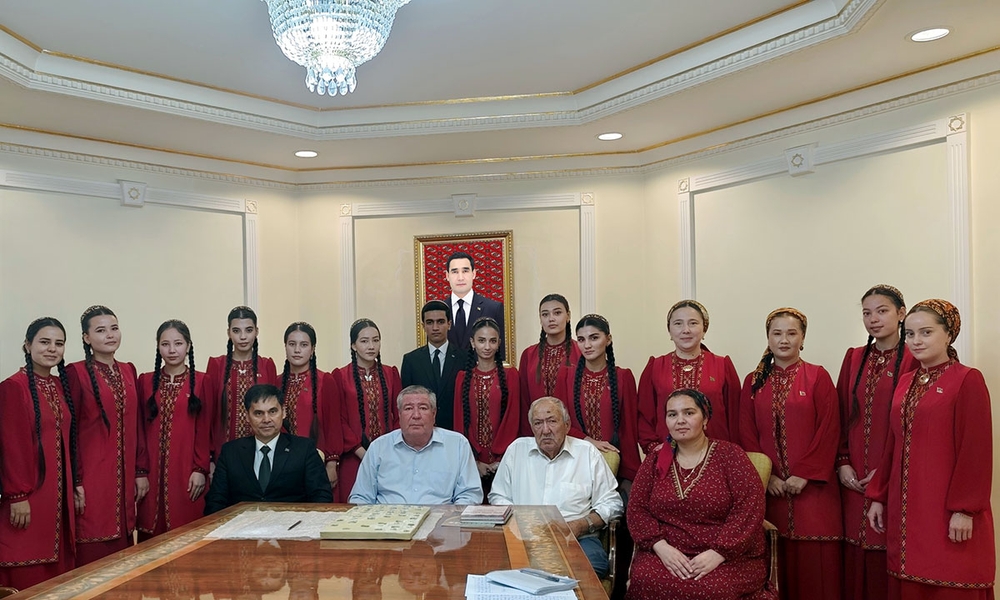 Türkmenistanyň Ylymlar akademiýasynyň Taryh we arheologiýa institutynda halypa-şägirtlik duşuşygy geçirildi