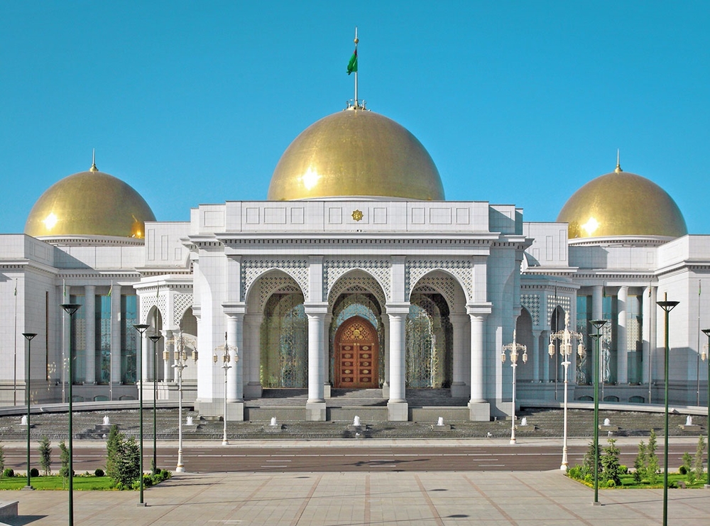 President of Turkmenistan was awarded the title of "honored architect"