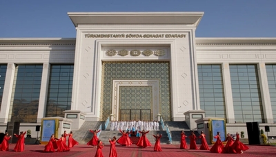 Halkara sergi we ylmy maslahat öz işine başlady