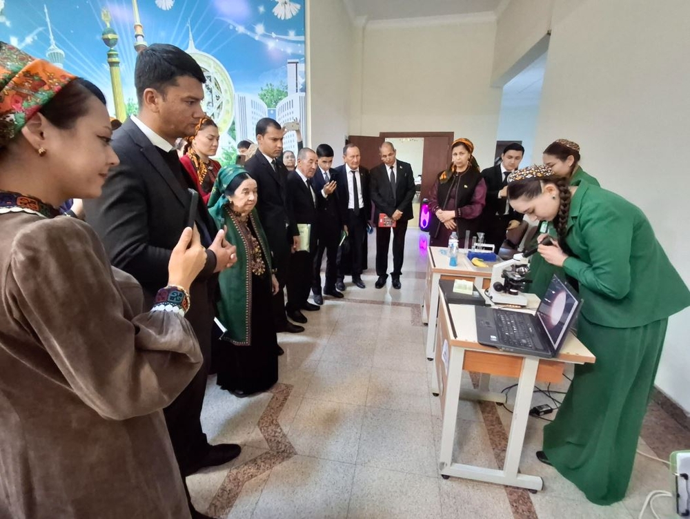 TÜRKMENISTANYŇ MILLI BILIM INSTITUTYNDA TASIRLI GEÇEN USULY-AMALY OKUW