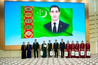 Winners of the "Turkmenistan – Country of Neutrality" Brain Ring competition