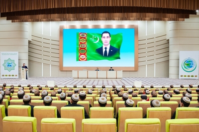 Multilingualism as a Tool for International Cooperation