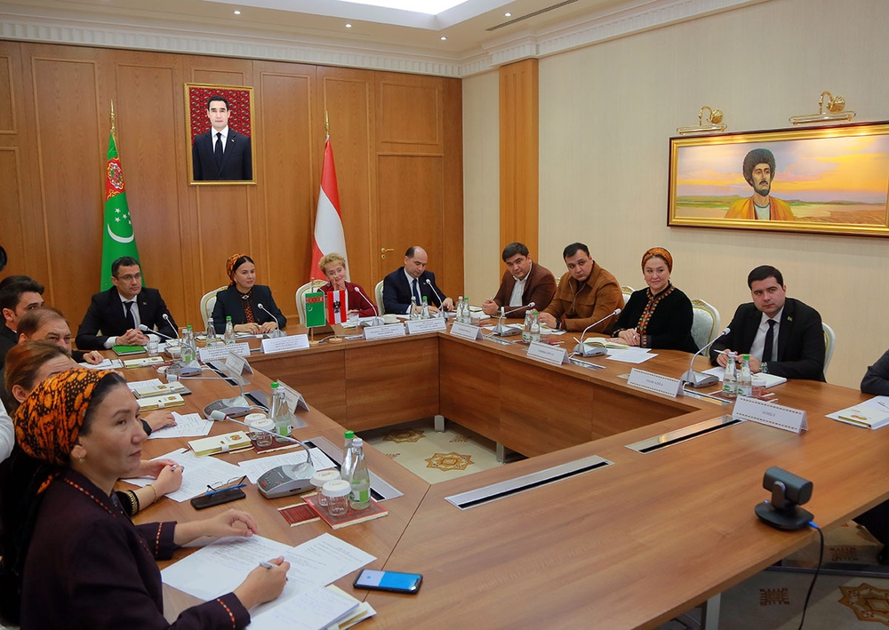 Meeting of the Turkmen–Austrian Friendship Group Held in Ashgabat