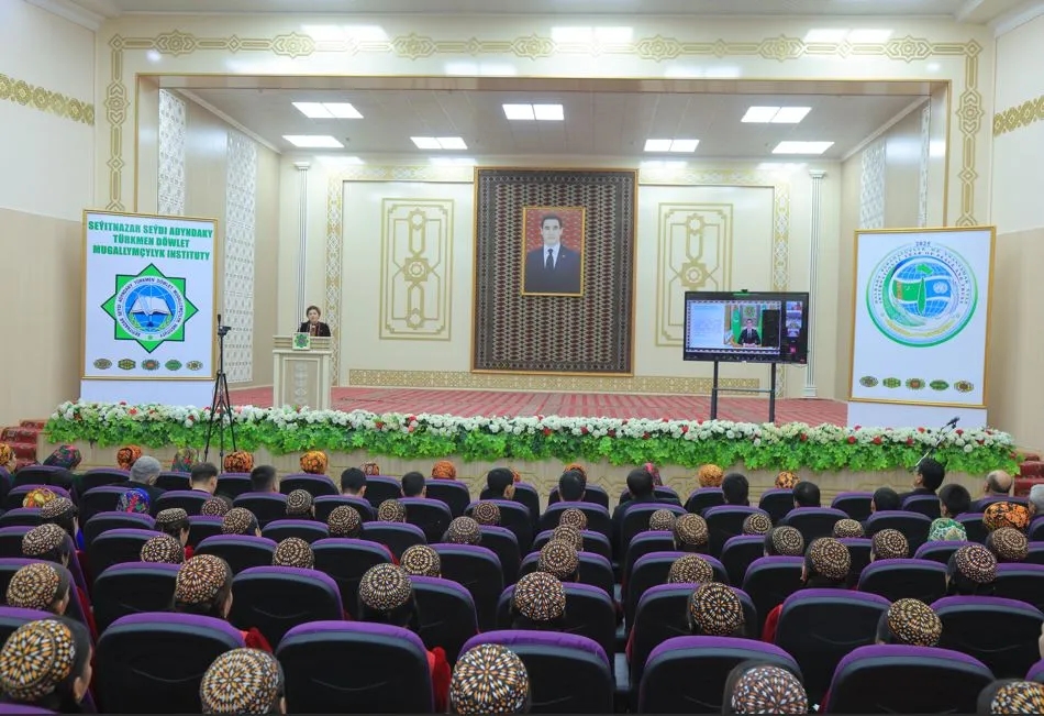 Seýitnazar Seýdi adyndaky Türkmen döwlet mugallymçylyk institutynda «Türkmen dili — türki dilli medeniýetleriň ulgamynda» atly onlaýn ylmy-usuly maslahat geçirildi