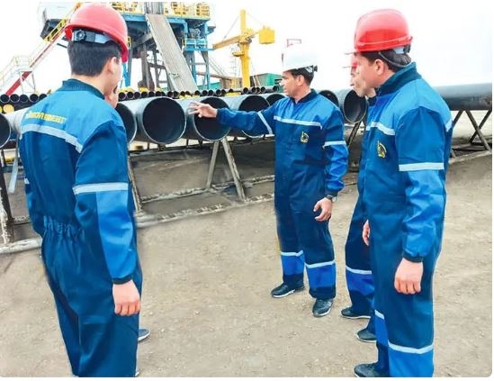 Talyplar «Türkmennebit» döwlet konserninde okuw-önümçilik tejribeligini geçdiler