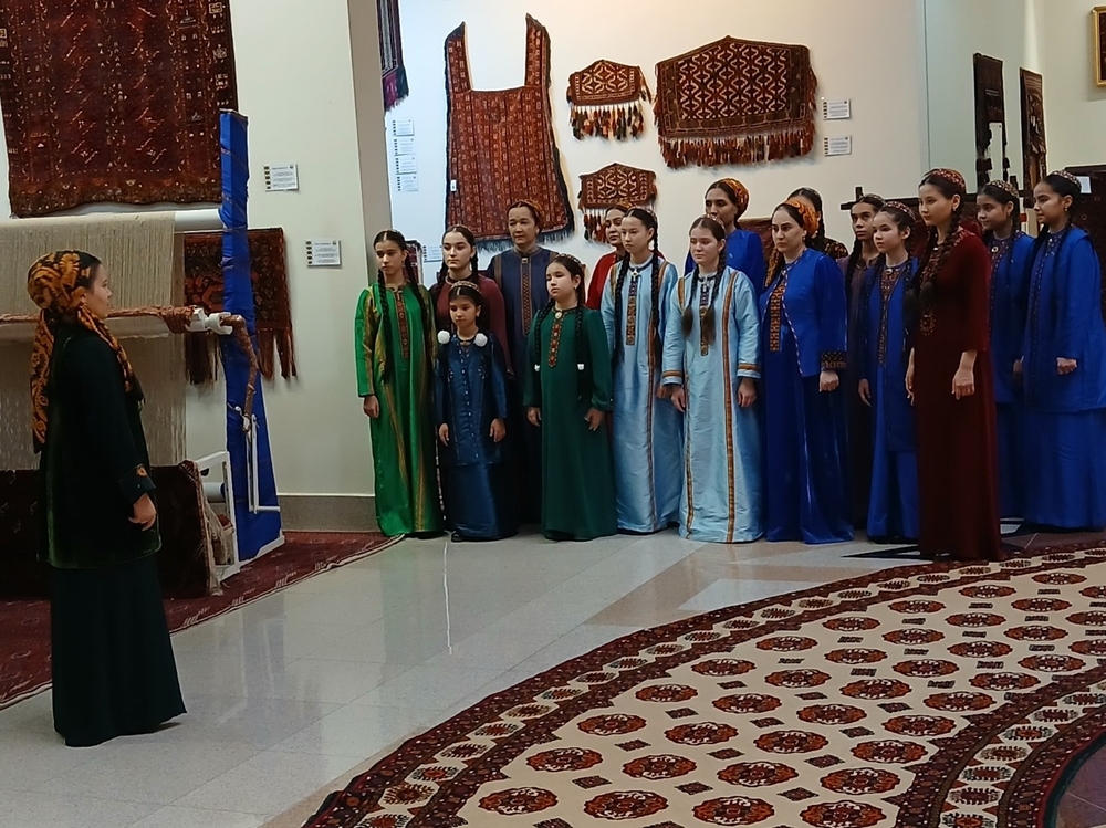 Arkadag şäheriniň bilim müdirligi tarapyndan medeni gezelençler guraldy