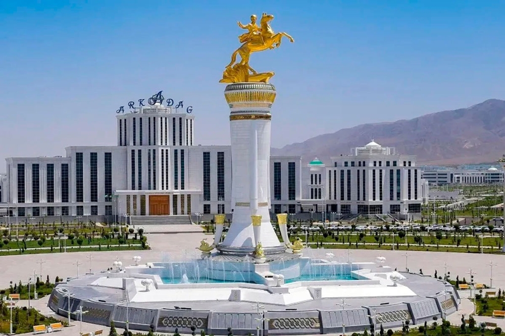 Arkadag şäherinde daşary ýurt dillerini öwredýän ýöriteleşdirilen mekdep açylar