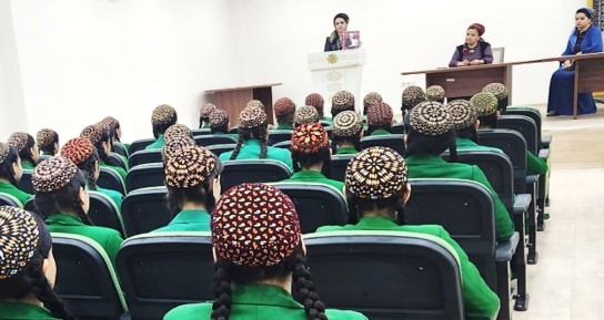 KITAPLAR – ÖSÜŞLERIMIZIŇ BEÝANY