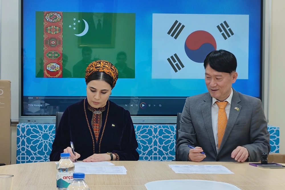 Koreýa Respublikasy Türkmenistanyň ýokary okuw jaýyna döwrebap enjamlar toplumyny sowgat berdi