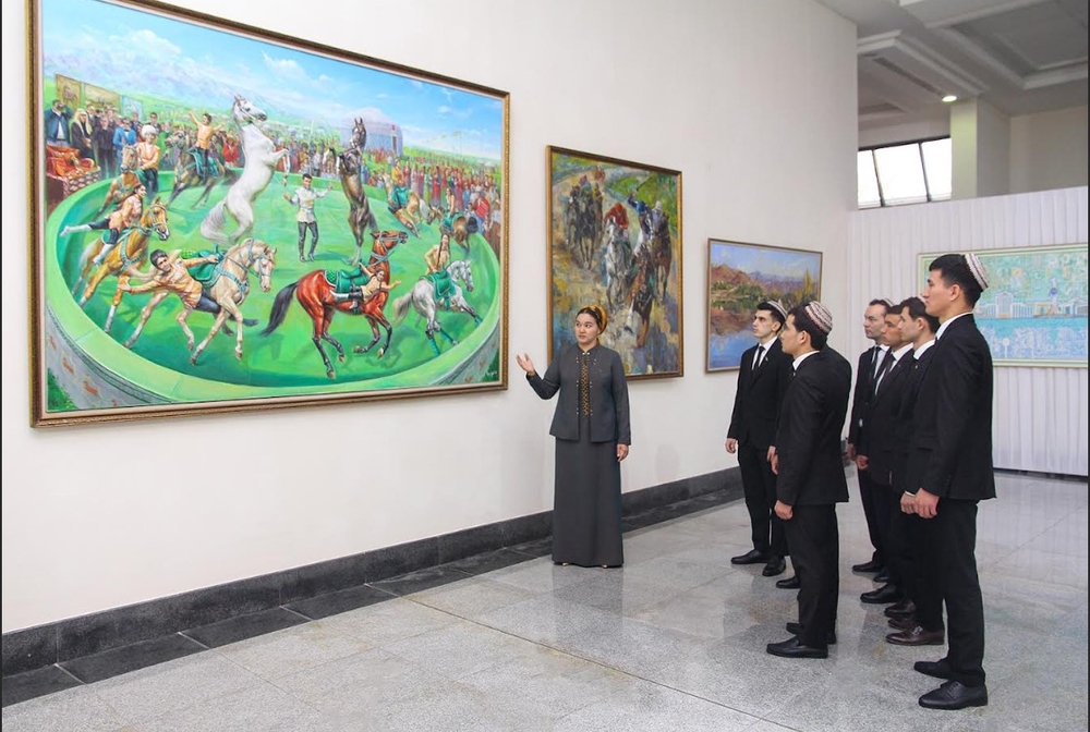 «Bedew batly Watanym» atly akademiýanyň altyn fondundaky talyplaryň döredijilik eserleriniň sergisi geçirildi