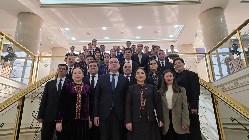 Halkara ynsanperwer ylymlary we ösüş uniwersitetinde “Horizon Europe” maksatnamasy boýunça Maglumat we aragatnaşyk sessiýasy geçirildi